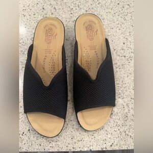 Fly Flot Made in Italy Women's Black Mesh Mules

#69